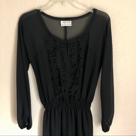 Long sleeve black dress - Picture 1 of 8